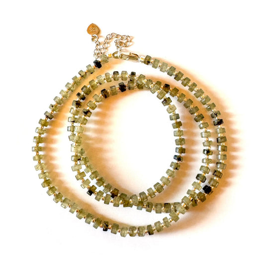 Fishbone Labradorite Necklace - Handmade by Mella - Necklaces - 